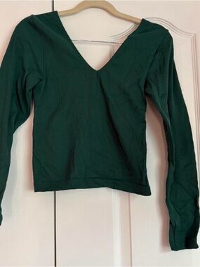 a new day Dark Green V-Neck Ribbed Long Sleeve Crop Top